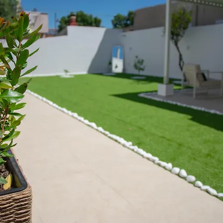 Casa Daquigno - Boutique & Garden Affittacamere Olbia